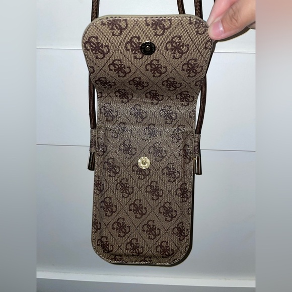 Guess Iphone Samsung Universal Phone Pouch Strap Card Slot - Picture 2 of 5